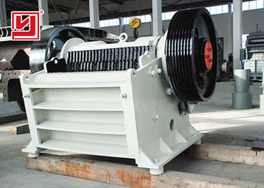 Simple Structure Stone Crushing Machine , Industrial Mining Jaw Crusher