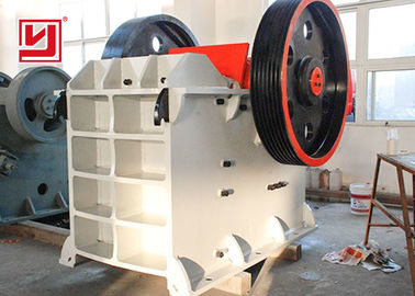 Simple Structure Stone Crushing Machine , Industrial Mining Jaw Crusher